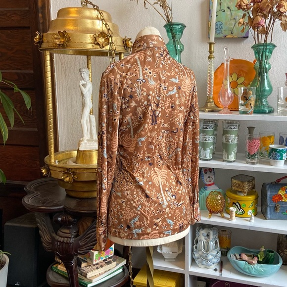 1970s Botanical, Deer, and Bird Tapestry Print Vintage Button Down - Picture 6 of 7